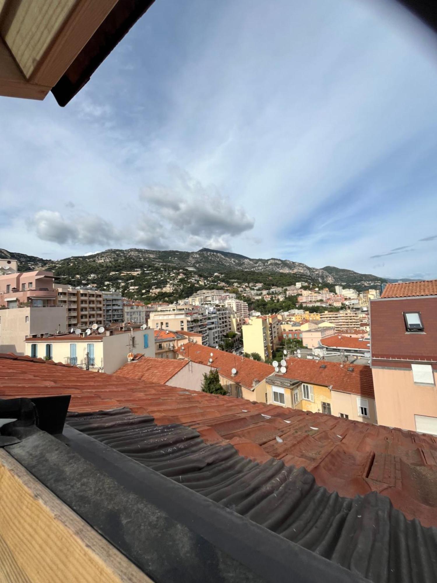 Duplex A La Frontiere De Monaco Apartment Бюсолей Екстериор снимка