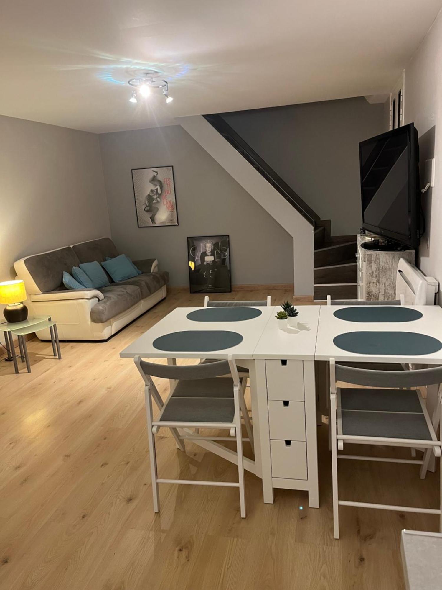 Duplex A La Frontiere De Monaco Apartment Бюсолей Екстериор снимка