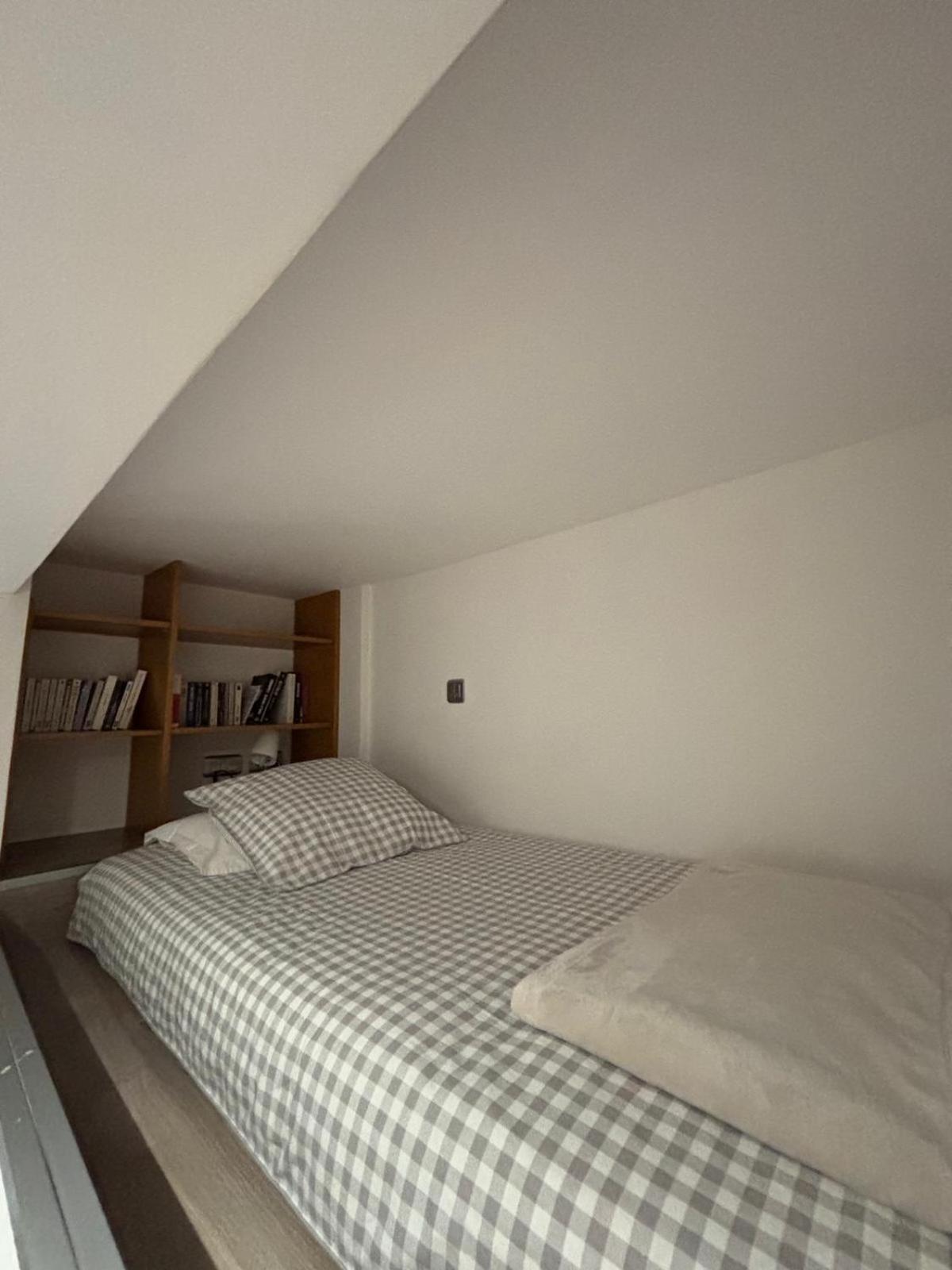 Duplex A La Frontiere De Monaco Apartment Бюсолей Екстериор снимка