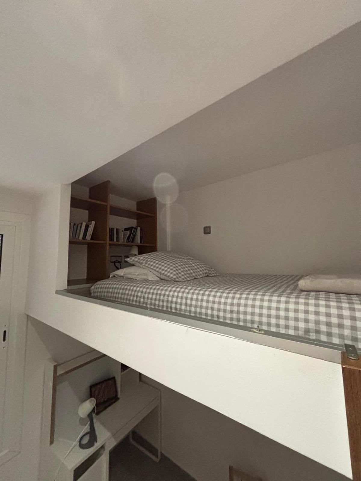 Duplex A La Frontiere De Monaco Apartment Бюсолей Екстериор снимка