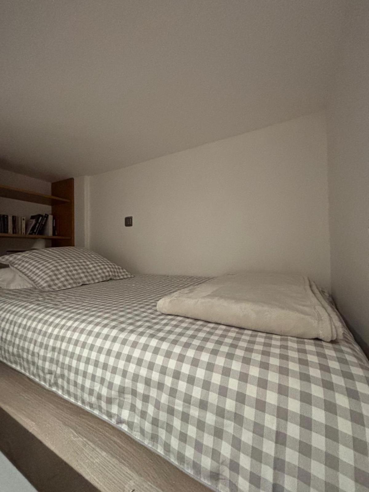 Duplex A La Frontiere De Monaco Apartment Бюсолей Екстериор снимка